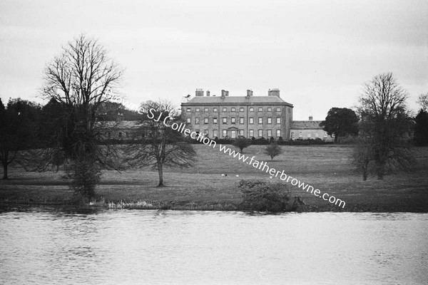 HEADFORD HOUSE  VIEW OVER RIVER